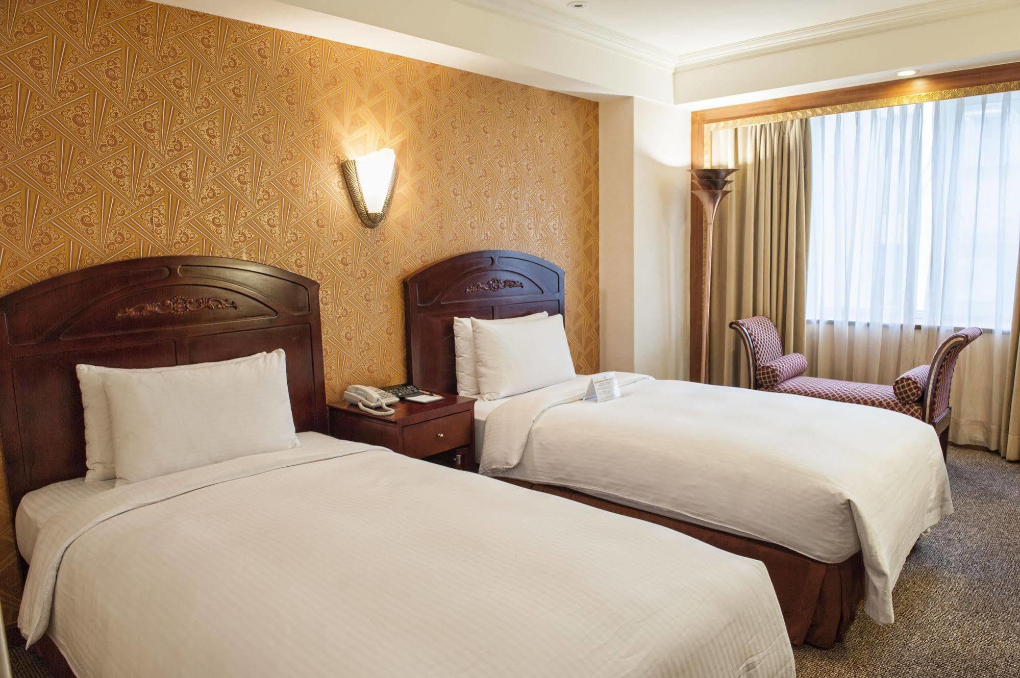 Royal Palace Hotel Taipei Bagian luar foto